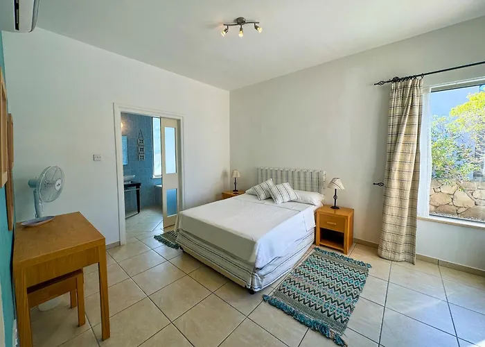 Sea View 키레니아