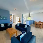 Sea View Villa *