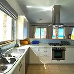 Villa Sea View *